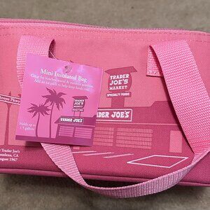 Trader Joe's Mini Insulated Bag -Pink - Viral - Limited Edition- valentines
